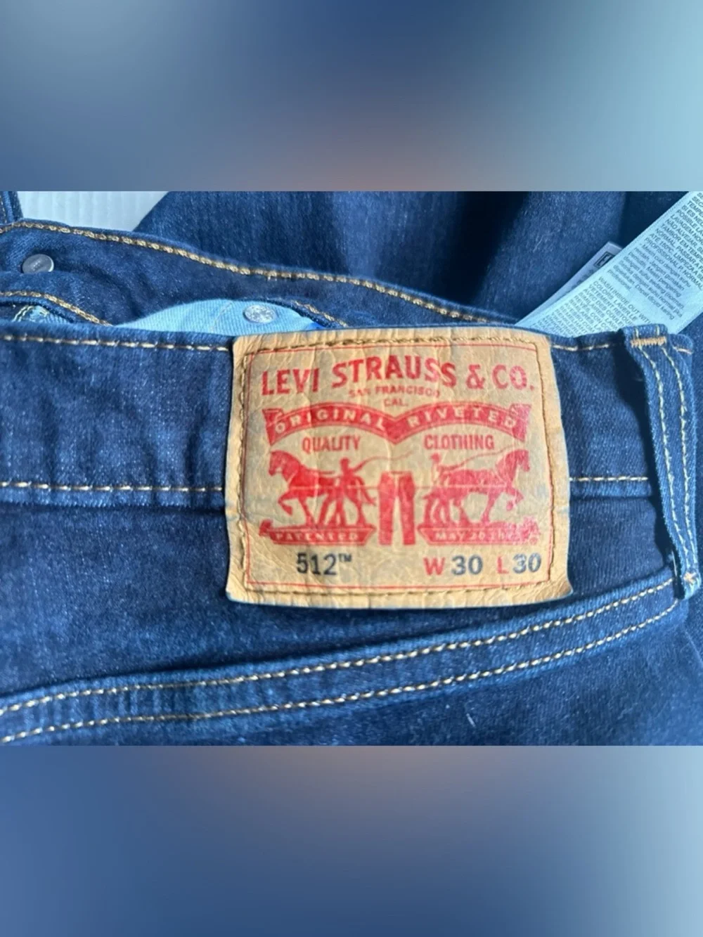 Levis classic dark